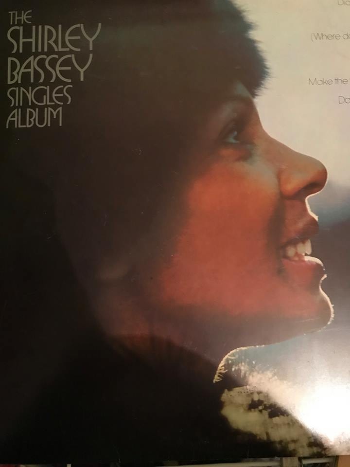 Shirley Bassey. The Shirley Bassey Singles Album